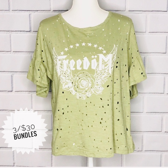 h.i.p. Tops - Nordstrom’s H.I.P short sleeved tee Distressed 1X